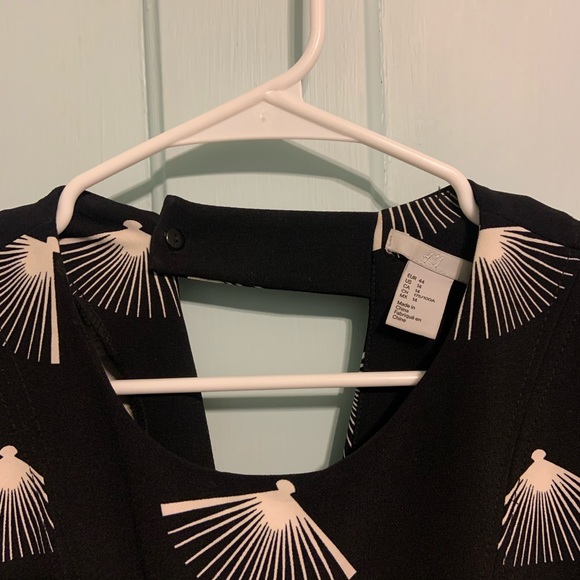 H&M Patterned Black Dress - Picture 2 of 4